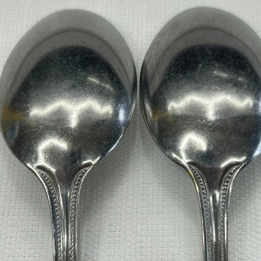6 pc International Silver Royal Bead Gold Soup Tea Spoons Stainless Gold Trim